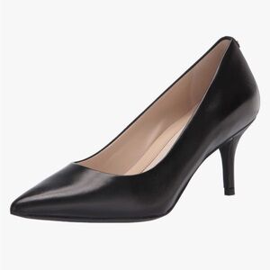 Cole Haan Black Leather Pointed Toe Pumps Size 8